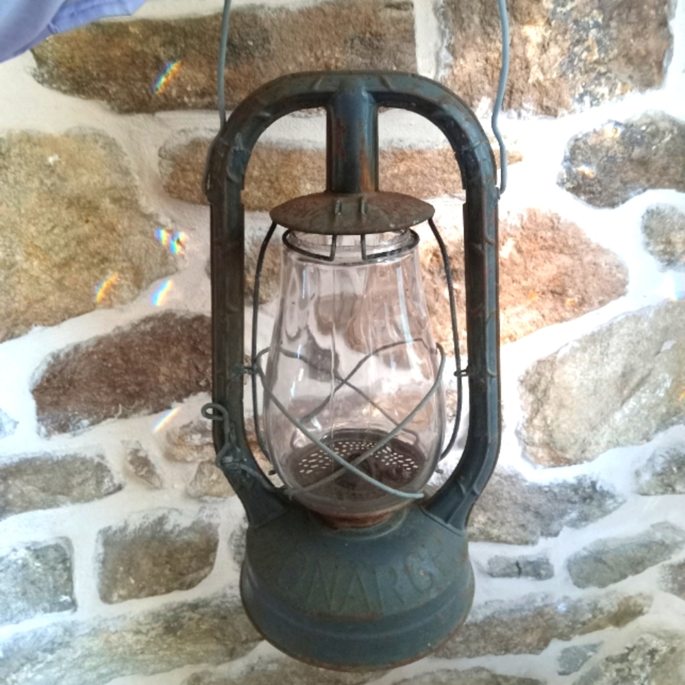 AMISH Farm Lantern / Rusty Dietz Suitable For Many Decors